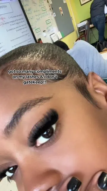 Who wants the lash map baddies? - - #lashmap #lashclusters #diylashes #lashclustersathome #lashvideos 
