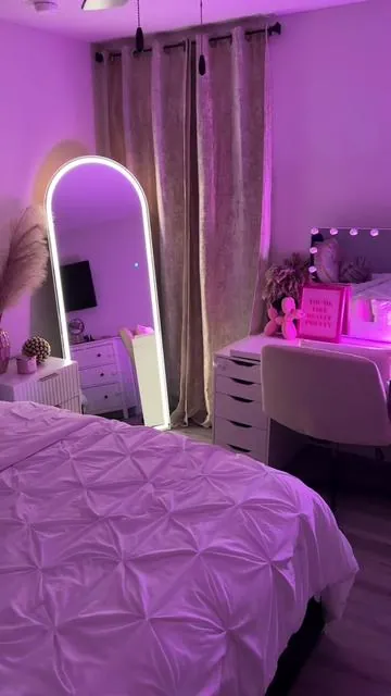 The way this mirror just upgraded my room is everything 💗✨ #tiktokshopfinds #roomdecor #aestheticroom #pinkroom #ledmirror #homedecor #fyp #dealsforyoudays #tiktokshopblackfriday #tiktokshopcybermonday