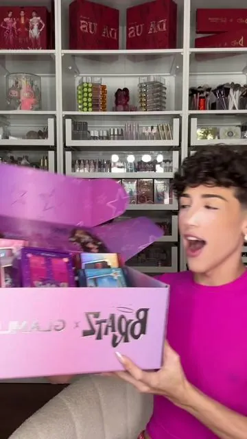 A BRAT collection is exactly what everyone needs right now🤩 #glamlite #bratz #beauty #makeup 