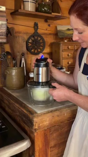 Ganiza 8-Cup Food Processor — glass bowl + stainless steel bowl, 2-speed chopper, meat grinder, veggie prep, and smart overheat protection. 🥕✨ This powerful chopper makes cottage cooking faster: dice veggies, grind meat, prep soups, salsas, and holiday meals in seconds. Includes 2 sets of blades + cleaning brush. #CottageKitchen #FoodProcessor #HolidayCooking #KitchenGadgets #MealPrepTools