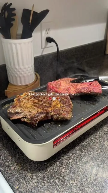 Apartment friendly indoor grill for only $35 right now! Perfect gift for grill lovers or students wanting to cook delicious steaks in dorms! 🤭❤️ #tiktokshopblackfriday #indoorgrill #giftideasforhim #fyp #cookwithme 