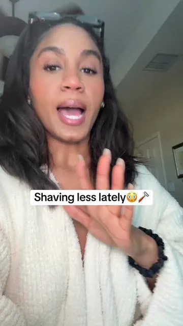 Never thought I’d be confident enough to skip shaving this long😭 