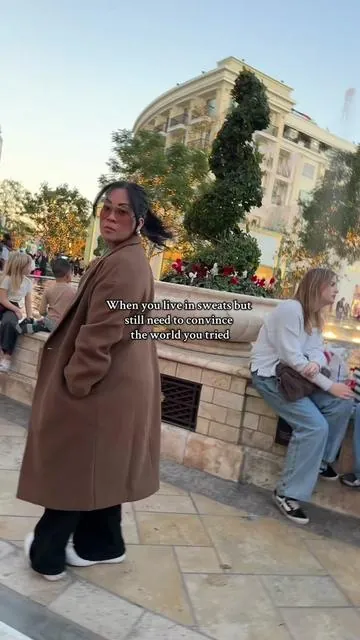 Forever in my lazy era with this oversized trench. Instantly elevates your leggings, pajamas, or last night’s outfit. No one will know. #EffortlessLayers  #OOTD #trenchcoat #tiktokshopblackfriday #tiktokshopcreatorpicks  