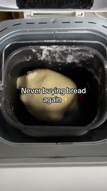a bread machine..must have kitchen essential✨ #breadmachine #homemadebread #kitchenessentials #kitchenmusthaves #tiktokshopblackfriday 