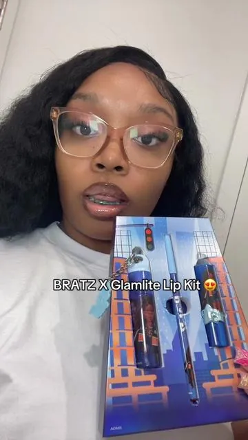 @Glamlite BRATZ X Sasha Fierce Lip Kit is the best lip combo ever!! 🤏🏾😍 #lipkit #glamlite #lipcombo #bratzglamlite #viral 
