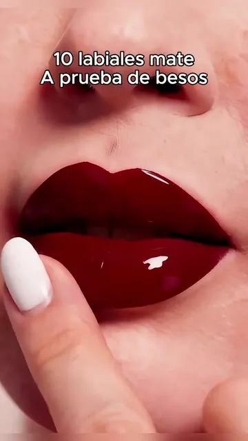 Labial waterproof ¡Para comer/besar sin miedo#tiktokshop #makeuphacks #fyp #fypシ 
