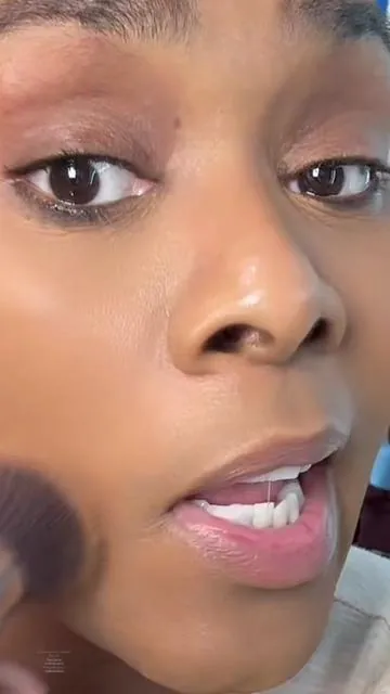 Flawless everyday makeup  #flawless #foundation #tiktokshopblackfridaysale #tiktokshopcybermonday #tiktokshopcreatorpicks 