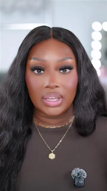 My go to brown lip liner!  It goes perfectly with every lipstick and lipgloss I own.  #lipliner #brownlipliner #maccosmetics #costariche #tiktokshopblackfriday  @M.A.C Cosmetics Store 