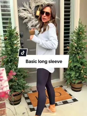 The perfect basic long sleeve 👌🏻 #basics #longsleeve #fashiondeals #tiktokshopblackfriday #tiktokshopcybermonday 