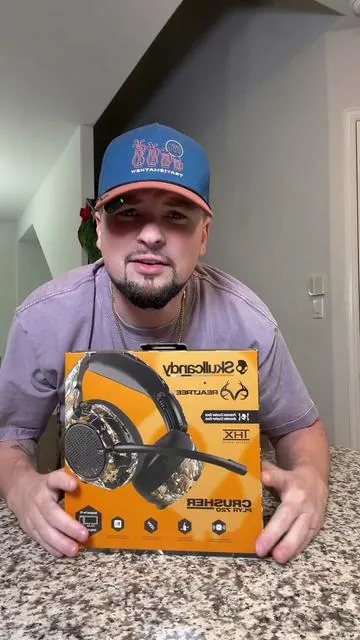 Skull candy gaming headset holiday sale! #gamingheadset #tiktokshopblackfriday #tiktokshopcybermonday #tiktokshopcreatorpicks #gaming 