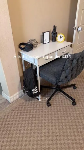 This computer desk with drawers and side storage is perfect for work, school, or a small home office. Tons of space, built-in organizers, and it’s 60% off right now, which is crazy for a desk this size. #StudyDesk #HomeOfficeDesk #SmallSpaceFurniture #TikTokShopBlackFriday #tiktokshopcreatorpicks 