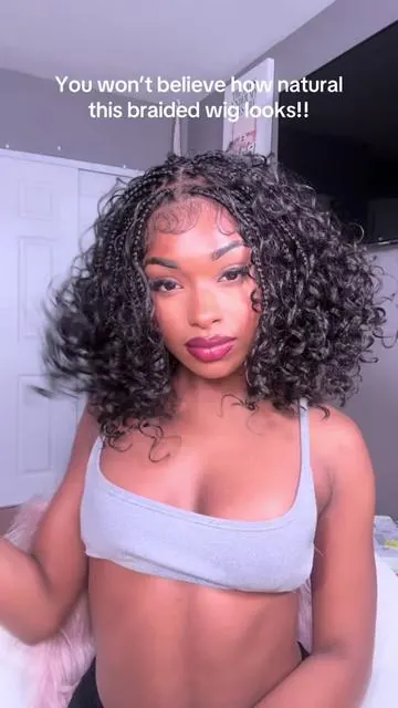 Tried something new! It’s cutee 😍 @Frodio Hair #frodiohair #braidedwig #knotlessbraids #gluelesswig 