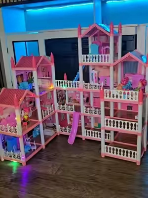 enorme casa de muñeca con 16 habitaciones ya incluye las luces #dollhouse  #casademuñecas  #toysforgirls  #tiktokshopblackfriday  #tiktokshopcybermonday 
