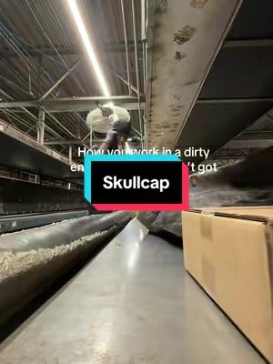 Come on my guy🤦🏾‍♂️ #skullcap #dirtyworkenvironments #bluecollar #warehouse #headcap 