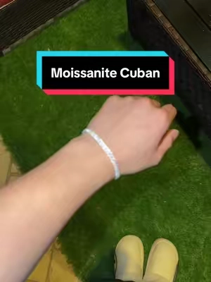 moissanite > real diamonds #diamondchain #cubanbracelet #cubanchain #tiktokshopblackfriday #tiktokshopcybermonday 