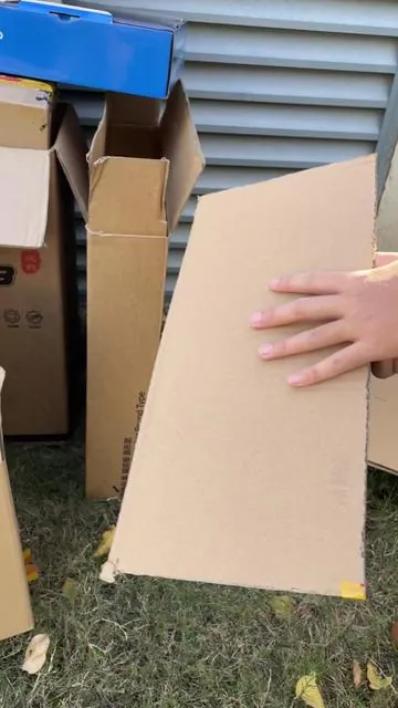 No more sore hands from breaking down boxes.#zeleki #tiktokshopblackfriday #carboardcutting #christmasgiftideas #easycutting 