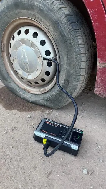 ¿Batería baja? ¿Llanta desinflada? ¡Solución fácil! Del problema a la solución en minutos. ¡Así de fácil! #ArrancadorPortatil #JumpStarter #Prevencion #FamilySafety #TikTokShopBlackFriday 