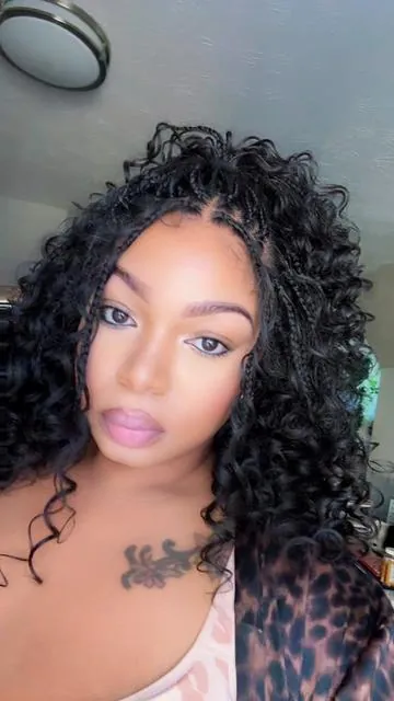 This braided bob is giving salon-fresh without the salon hours 😭🔥 Glueless, lightweight, and TOO cute. Everyone keeps asking who braided my hair 👀 Tap to shop! #frodiohair #braidedwig #bobwig #glueless #tiktokmademebuyit 