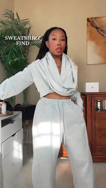 THIS SWEATSHIRT IS SO TEA!!! Get it while you can 😭♥️. I may reorder the L/XL soo really 25 left in stock. 😂 #sweatshirt #fashiontiktok #fashioninspo #comfychic #sweatpants 