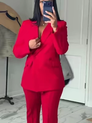 Holiday wear in this red pants suit  #holidayoutfit #pantsuit #redsuit 