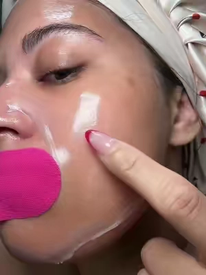 it’s been awhile since my last ☀️✨morning shed✨☀️ but this is how you wake up ready and set for the day 🥰 @medicube global #medicube #collagennightwrappingmask #glassskin #tiktokshopholidayhaul #tiktokshopcreatorpicks 