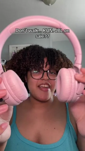 oh this deal is crazy I wish I would’ve gotten mine from TikTok shop😭 - - - - #jbl#headphones#fyp#viral#deals  