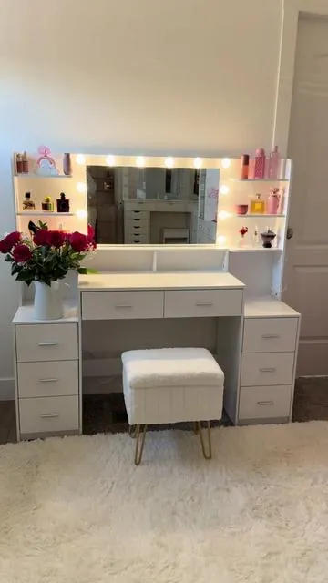 Vanity makeup with 8 drawers #TikTokShopHolidayHaul #HolidayHaul #christmas #tiktokshopcreatorpicks #vanity 