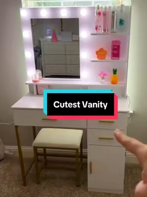 This vanity works for adults too! It has everything you need! #vanity #makeupvanity #vanitywithlights #vanitysetup #christmasgiftideas
