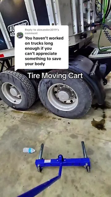 Replying to @alexander2019 #heavydutymechanic #bluecollar #truckdriver #truckersoftiktok #holidayhaul 