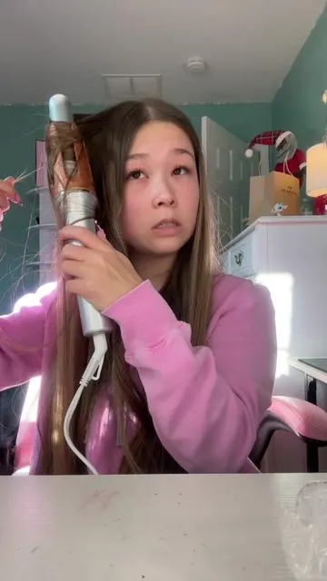 THIS IS THE BEST THING EVER GET IT #hairtok #haircurler #sheglam #longhair #straighthair 