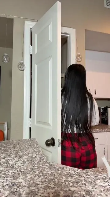 7581525601178176781