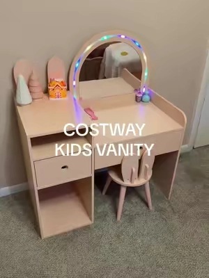 She’s so cute I can’t take it 🥹🤍  #costway #kidsvanity #playvanity #costwaykidsvanity #tiktokshopholidayhaul 