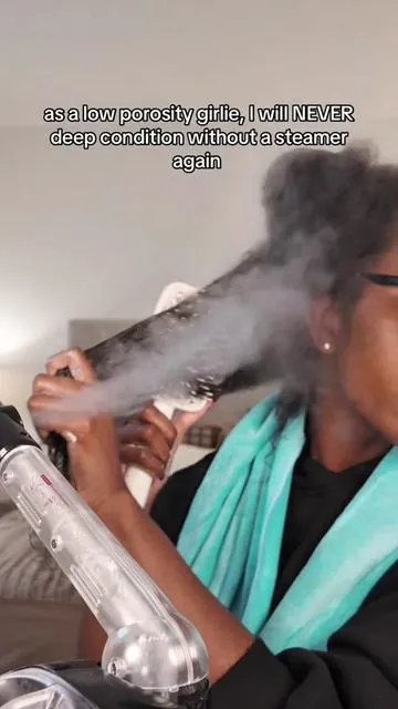 Low porosity hair doesn’t absorb moisture easily… but steaming your deep conditioner changes everything. Steam opens the cuticle, helps the product actually get inside, boosts slip, and cuts down on breakage. I’m never going back 😭 #blackgirlhair #naturalhairtiktok  #tiktokshopholidayhaul #tiktokshopcreatorpicks #unboxyouryear 