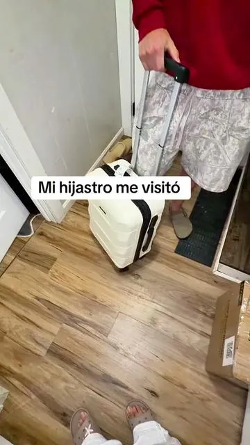 Cubre colchón acolchonado con microfibra y 40% bambú. Diseñado para brindar frescura, suavidad y comodidad durante la noche. Ideal para personas con piel sensible, que sudan al dormir o sufren de dolor de espalda. Se adapta a colchones de hasta 18 pulgadas y no se desliza. #TikTokShop #Bedlore #MattressTopper #CubreColchon #BambooTopper 