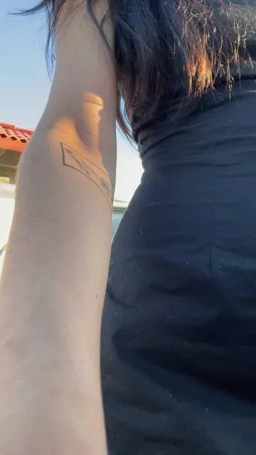 my butt is almost out #women #ootd @Princess Polly 