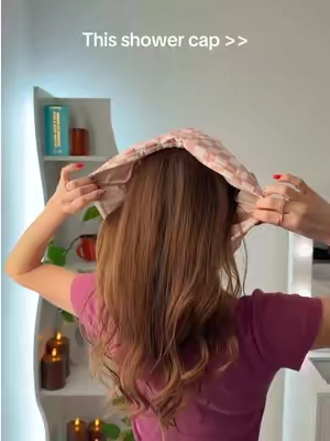 Best satin-lined shower cap 🛁 Fits all my hair and keeps it dry and frizz free even after long and steamy showers #showercap #luxuryshowercap #kitsch #kitschsuperbrandday #tiktokshopholidayhaul 