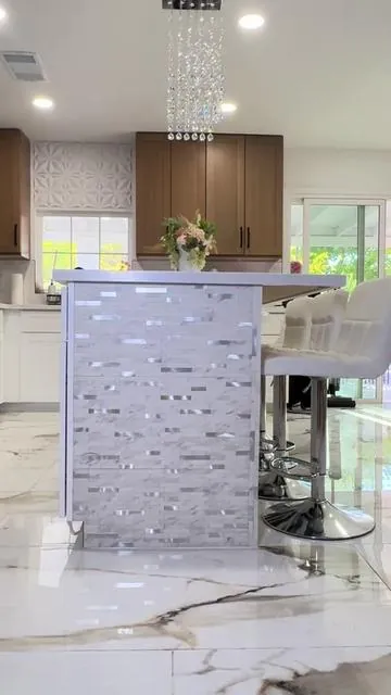 #PanelAdhesivoCocina#DecoracionDeCocina#RenuevaTuMeseta#LosaAutoadhesiva#transformatuhogar 