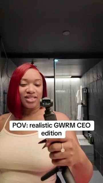GRWM!!! I be on the go yall and CANVAS makes it fun! lol #canvasbeautybrand #bodyglaze 