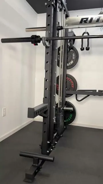 The Smith Machine with Endless Possibilities#smithmachine #RitFit #homegym #workout #christmas