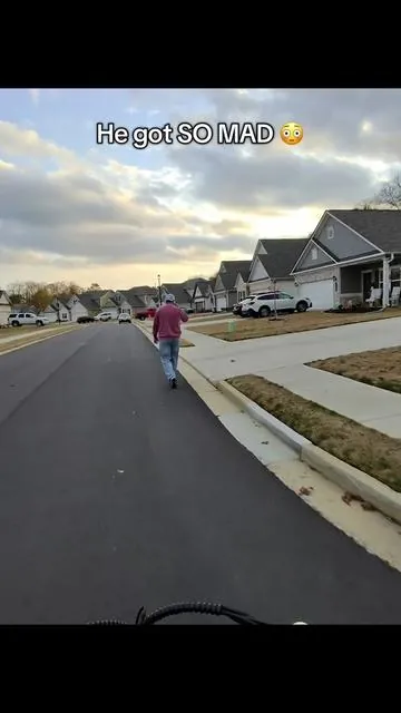 He was not happy I went so fast  #electricbike #ebike #cheapebike #christmasgift #electricbicycle 
