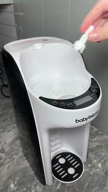 little restock with our baby brezza🍼 #babybrezza #formulafeeding #babybottle 
