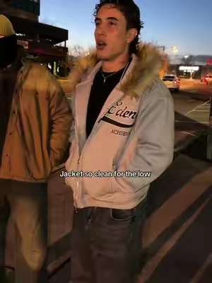 I’m 5’10 rocking a medium #decemberoutfits #fashion #streetwear #zipuphoodie #furcollarcoat 