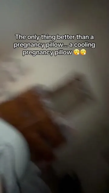 I have figured out THE sleep hack #pregnancytiktok #pregnancypillow #pregnancyproblems #postpartum 