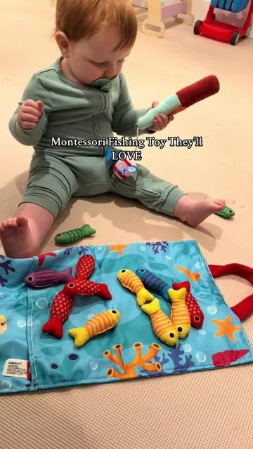 The cutest little fishing + sorting toy for toddlers 🎣💛 Perfect gift idea for ages 1–3! #babytoys #toddlertoys #hahalandtoys #montessori #babydevelopment 