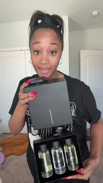 This @Scentiment 2,000 sqft Air Diffuser Pro 2 makes your whole house smell amazing, first and second floor!!! #housesmellsamazing #scentiment #housesmellsfresh #2000squarefootdiffuser #diffuser