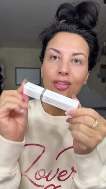 LASH CURL FINISHER 👏🏼 #clearmascara #mascara #newarrivalssurge #curledlashes #theordinary @The Ordinary Store