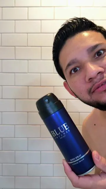Ideal para hombres que buscan una variedad de fragancias, este set ofrece una amplia selección de aromas. #Desodorante #Fragancias #RegaloNavideño #Viral #Fyp 