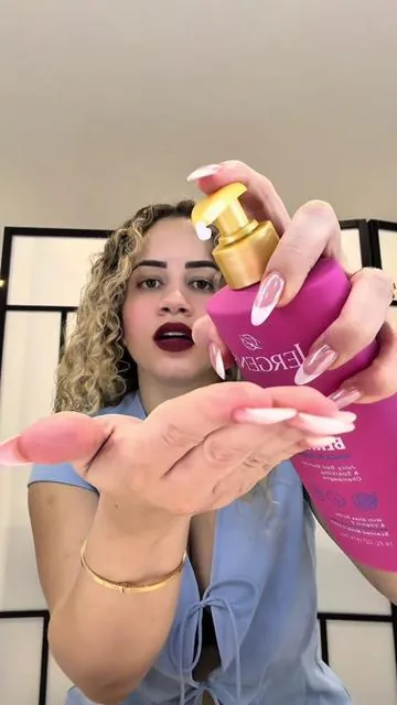 Body Lotion Moisturizer 🧴  #bodylotion #moisturizer #cream #hidratante #lotion 