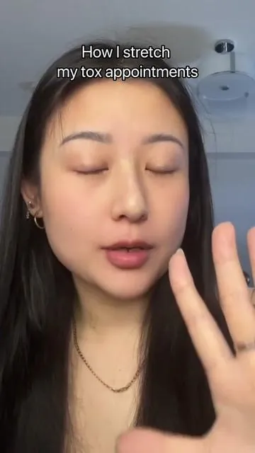 🚫No more b0ToX appointment with this cream alone! (Not a patch or a stick) This low-molecular collagen cream, boosted with peptides, gives instant, irritation-free Volumizing Skin with Glow🌟 If you're concerned about any of these: - frown lines, - saggy neck (no more turkey neck!), - smile lines, - hooded eyelids, - hollow under-eyes Find out What Real Koreans uses!!🥰 #koreanskincare #botoxalternative #skintok #tiktokshopcreatorpicks