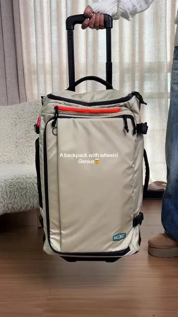 I regret buying this wheeled backpack…because I didn’t buy it sooner😭🥺 my shoulder are finally free😭#bagsmart #tiktokshopholidayhaul #backpack #travelessentials #travelhack 
